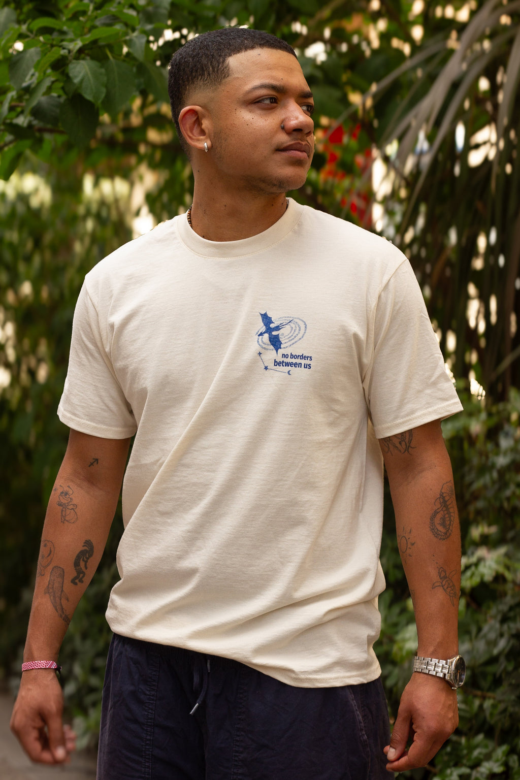 No Border Between Us ✶ Tshirt