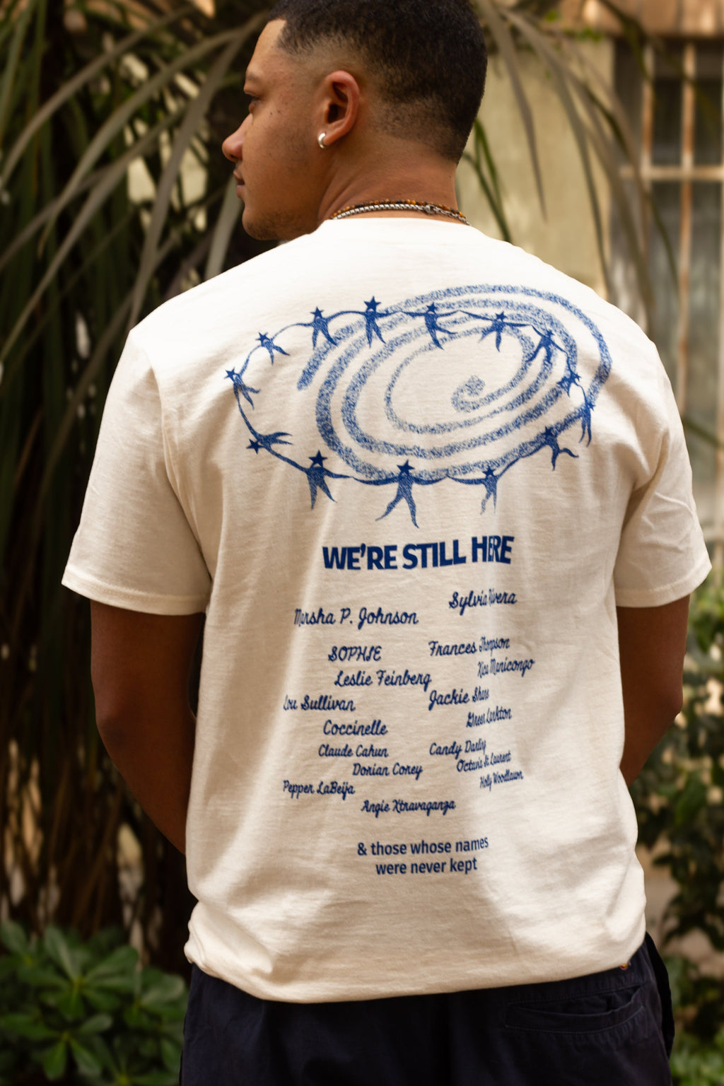 No Border Between Us ✶ Tshirt